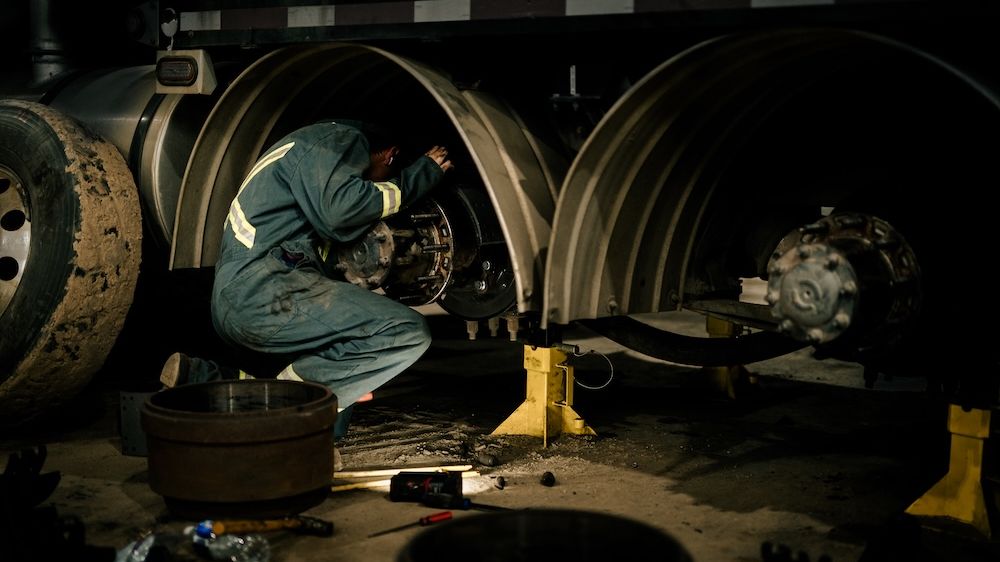 Heavy-duty wheel ends being serviced at Mach 6